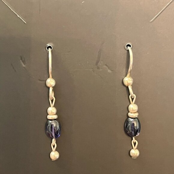 Elegant Sterling Silver and Blue Dangle Earrings - Picture 1 of 2